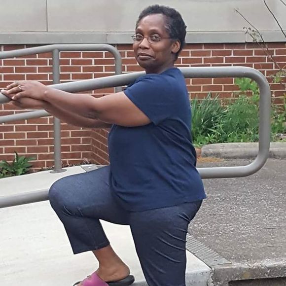 Meet your Posher, Janet - Picture 1 of 1